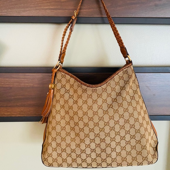Gucci Handbags - Unique Gucci medium hobo